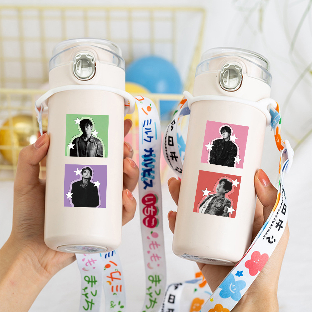 สติกเกอร์ตกแต่งลาย K-pop BTS 5 - Laptop Accessories Toy บทวิจารณ์และราคา